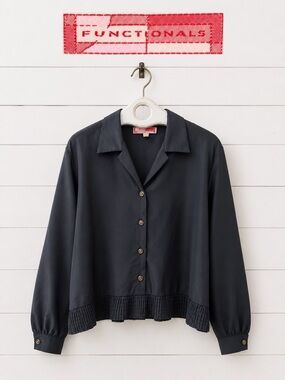 Functionals Black Vintage Blouse – Estimated Size 16